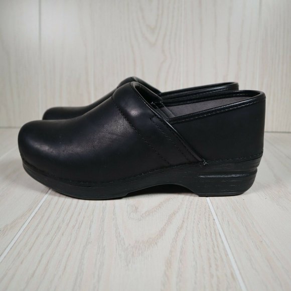 Dansko XP 2.0 Pull-Up Black Work Duty Leather Stapled Clog Shoe Size 39 8.5-9 - Picture 5 of 10